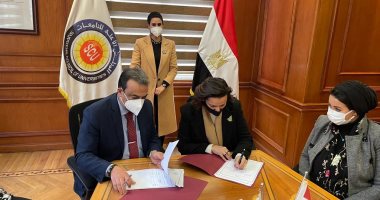 تعاون بين "المستشفيات الجامعية" و"حياة كريمة" لتقديم الخدمات الطبية بالمجان