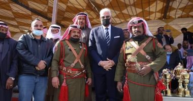 محافظ جنوب سيناء يعلن إقامة مهرجان دولى لسباق الهجن نوفمبر المقبل