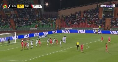 حارس بوركينا فاسو ينقذ صاروخية علي معلول في كاس أمم إفريقيا.. فيديو