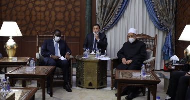 رئيس السنغال يبحث مع شيخ الأزهر إنشاء مجلس استشارى لفض النزاعات بالقارة