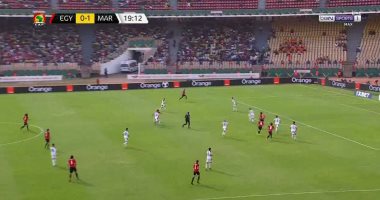 أيمن أشرف يسدد قذيفة على مرمى المغرب وبونو يتصدى.. فيديو