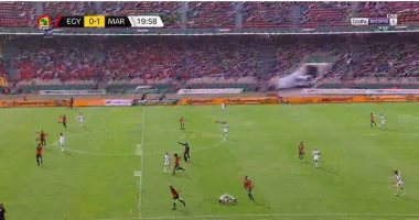 ياسين بونو يتصدى لتسديدة فتوح ويمنع هدفا محققا للفراعنة.. فيديو