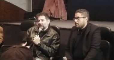 عثمان أبو لبن: سعيد بوجود حسين فهمي ضيف شرف "جمعية الفيلم" وتشرفت بالعمل معه