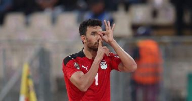 كورتوا ينقذ تسديدة تريزيجيه ويمنع هدف التقدم لمنتخب مصر أمام بلجيكا.. فيديو