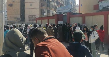 ردود فعل متباينة بين طلاب الإعدادية فى بورسعيد على مادة الدراسات.. فيديو وصور