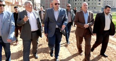 محافظ بنى سويف يتفقد أعمال رفع كفاءة الشوارع وفتح محاور مرورية جديدة
