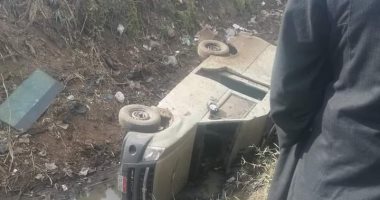 إصابة 3 أشخاص إثر انقلاب سيارة نقل أموال بزفتى فى الغربية