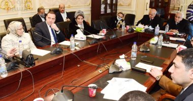 "تعليم النواب" ترفض مشروع قانون الحكومة بغرامة ألف جنيه على أسرة الطالب المتغيب