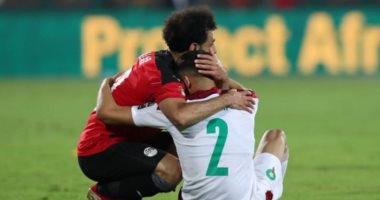 فرحة وحب واحتواء.. محمد صلاح يواصل احتفاله بتأهل الفراعنة لنصف نهائي الكان
