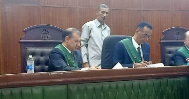 جنايات سوهاج تحكم بالمشدد 5 سنوات لعامل سرق أخر بالإكراه فى الشارع