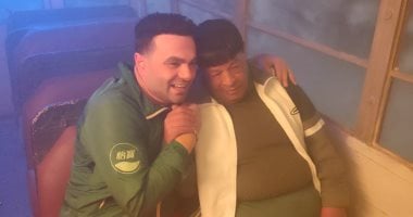 شاهد أول صور من كليب "عايز فلوس" لـ عبد الباسط حمودة وحمزة الصغير