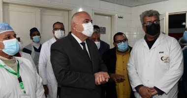 محافظ قنا يفتتح أول وحدة للمناظير الجراحية بالمستشفى العام .. صور