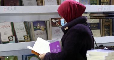 "المزهر" كتاب توثيقى للتعريف بتاريخ جامعة الأزهر فى معرض القاهرة للكتاب