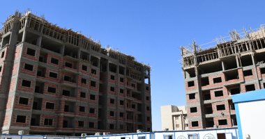 محافظ قنا يتفقد المجمع العمرانى الجديد على غرار حى الأسمرات