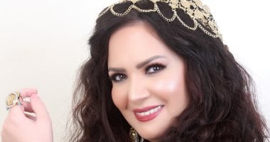 بثينة رشوان ترفض توقف عرض "فى انتظار بابا" اليوم بعد دفن شقيقتها 