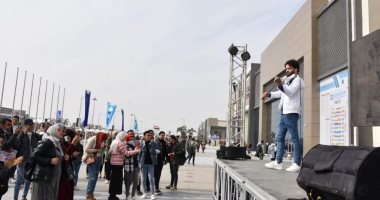 إنشاد وموسيقى وفنون شعبية تجذب جمهور معرض الكتاب 2022