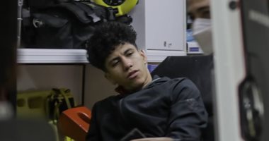 نقل عمار حمدي لمستشفى فى الإمارات بعد إصابة قوية في مران الأهلي.. صور