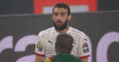 عمر كمال يغيب رسمياً عن مباراة مصر القادمة بعد حصوله على الإنذار الثاني