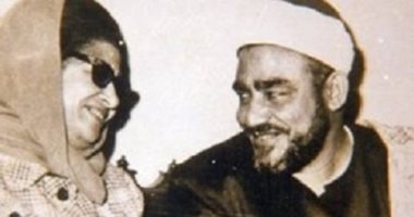 أم كلثوم وقراء القرآن الكريم.. مصطفى إسماعيل حضر بروفات أغانيها وكانت تستشيره فى الألحان.. عبد الباسط عبد الصمد قال عنها: كوكب الشرق والغرب.. ووشاية موظف بالإذاعة تسببت فى قطيعة بينها وبين الشيخ محمد رفعت