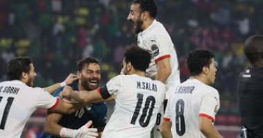 منتخب مصر يغلق صفحة الاحتفالات ويجهز خطة انتزاع النجمة الثامنة من أسود التيرانجا.. تظلم رسمى من قرارات جساما لإلغاء طرد كيروش.. الونش جاهز..والبحث عن حل لأزمة الجبهة اليمنى بعد إيقاف عمر كمال