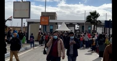 استمرار توافد الجمهور على معرض الكتاب 2022 فى يومه الـ 11.. فيديو
