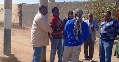 محافظ أسوان يكلف وحدة حياة كريمة لمتابعة الأعمال الجارية بقرى نصر النوبة