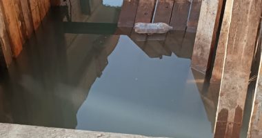 شكوى من طفح الصرف الصحى فى قرية سنهور بالبحيرة.. والمحافظة ترد
