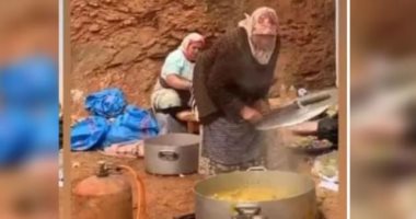 كلنا واحد لانقاذ الطفل ريان.. نساء قريته يتطوعن لإطعام فرق الإنقاذ والصحفيين