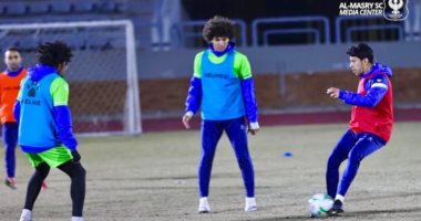 أحمد حمودي يشارك فى التدريبات الجماعية للمصري بعد تعافيه من الإصابة