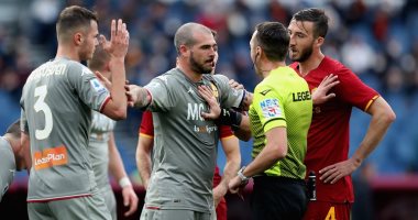 روما يتعادل سلبيا مع جنوى بالمباراة 100 لمورينيو فى الدوري الإيطالي 