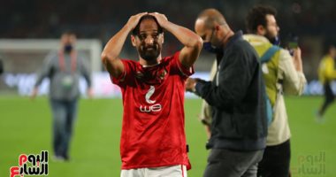 وليد سليمان يحيى جمهور الأهلى بعد الفوز على مونتيرى المكسيكى "فيديو" 