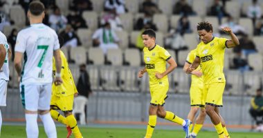 التعاون يتعادل مع الاهلى 1 - 1 فى الدورى السعودى بمشاركة مصطفى فتحى.. فيديو