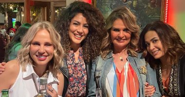 يسرا مع هند صبرى وشيرين رضا وندى موسى: سعيدة جدًا بمشاركتى فى "البحث عن علا"