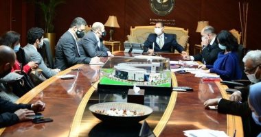رئيس الرقابة المالية يدرس منح صناديق الاستثمار مزيدا من المرونة