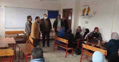 وكيل تعليم المنوفية يتفقد لجان تقدير درجات الشهادة الإعدادية العامة