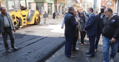 محافظ المنوفية يتفقد أعمال رصف وتطوير شارع الجيش فى قويسنا 