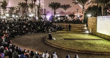 شاشة عملاقة بمركز التنمية الشبابية بالجزيرة لعرض لقاء مصر والسنغال 