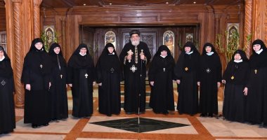  البابا تواضروس الثانى يستقبل رئيسات أديرة الراهبات فى المقر الباباوى 