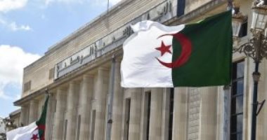 باختصار.. أهم الأخبار العربية والعالمية حتى منتصف الليل.. خارجية فلسطين: الاحتلال يواصل تنفيذ مشاريعه وأجندته الاستعمارية.. مطاعم اليمن تعتمد على الخيول لتوصيل الطعام إلى المنازل.. ماكرون يتصدر استطلاعات الرأى