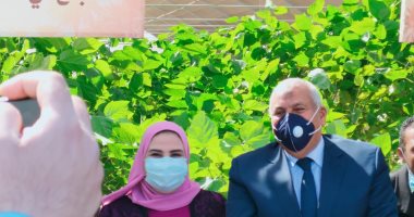 وزيرة التضامن تصل الوادى الجديد لتفقد ووضع حجر أساس مشروعات خدمية ضمن حياة كريمة