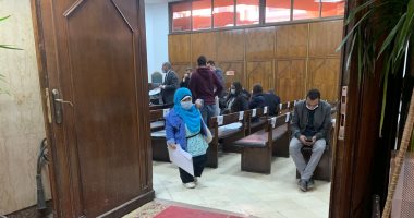 الأستاذة فاطمة..أول متقدمة لوظيفة مندوب مساعد بمجلس الدولة من قصار القامة..صور