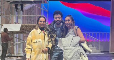 صورة تجمع ياسمين رئيس ودينا الشربيني قبل انطلاق عرض "أحفاد ريا وسكينة" بالرياض