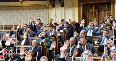 وزير العدل عن تعديلات قانون الشهر العقارى: "إحنا بنكسر حاجات قديمة وعتيقة"