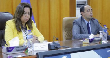 محافظ دمياط تترأس ندوة للتوعية بقانون فصل الموظف متعاطى المخدرات