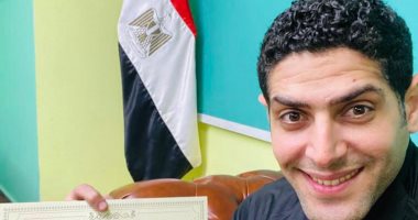 "الشباب والرياضة" تكرم الشاب سليم علي من ذوى الهمم بعد اجتياز المرحلة الأولي من البرامج التدريبية