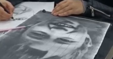 ادعو للطفل ريان بالرحمة.. الموهوبة مريم من ذوى الهمم ترسم صورة للطفل المغربي