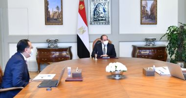 الرئيس السيسى يوجه بمراعاة تأسيس البنية الأساسية الكهربائية للمشروعات القومية الكبرى لاستيعاب الزيادة المستقبلية فى الأحمال.. ويستعرض مشروعات الربط مع قبرص واليونان والعراق والأردن والسعودية وليبيا