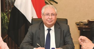 سفير مصر ينقل تهنئة الرئيس السيسى لأقباط مصر بدولة الكويت بمناسبة عيد الميلاد