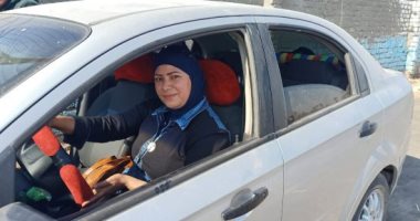 جدعنة سيدات بنى سويف.. سهام بكالوريوس تربية رياضية بدرجة "سواق".. وتؤكد: قررت اقتحام عالم القيادة على عربية أجرة لتوفير الأقساط وإيجار الشقة وتكاليف الحياة.. والشغل مش عيب وبنتى هى دنيتى وحياتى ليها.. فيديو