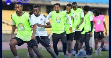 الهلال يحصل على موافقة الكاف لحضور 25 ألف مشجع فى مباراة الأهلي